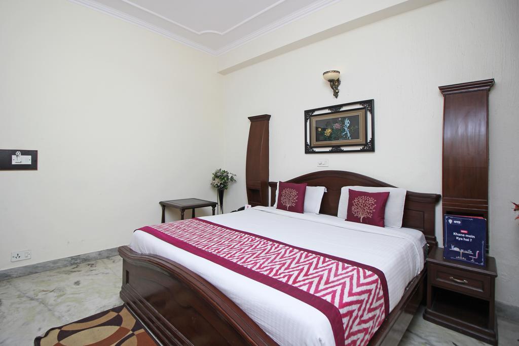 Hotel Garden View Делі Екстер'єр фото